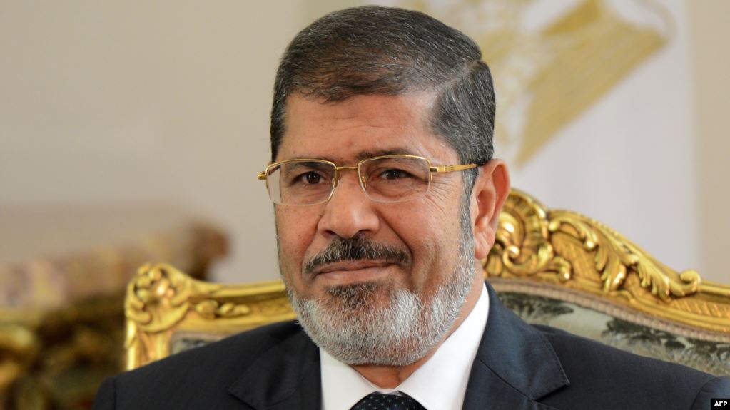 التلفزيون الرسمي المصري: وفاة الرئيس المصري السابق محمد مرسي أثناء جلسة محاكمته