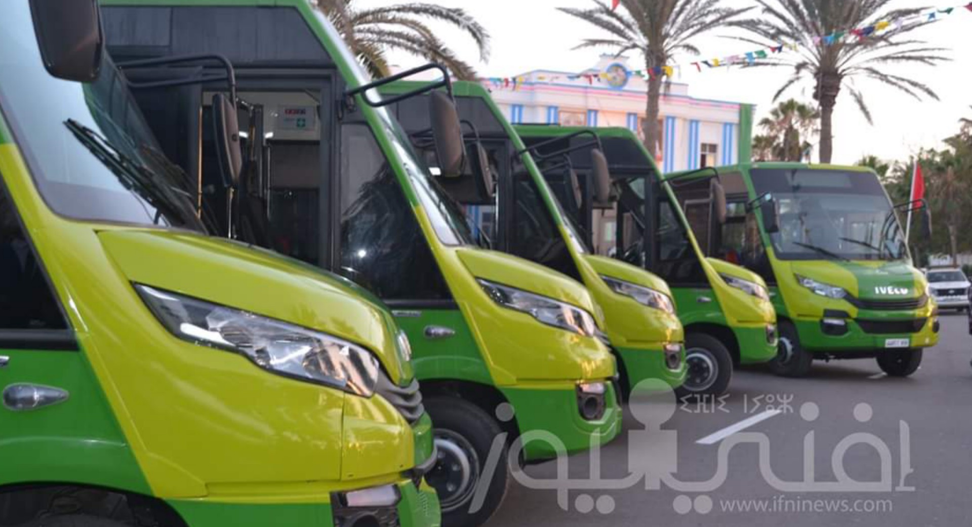 عامل الاقليم يعطي انطلاقة الاسطول الجديد للحافلات باقليم سيدي افني +فيديو